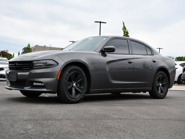 Used 2016 Dodge Charger SXT RWD image 4