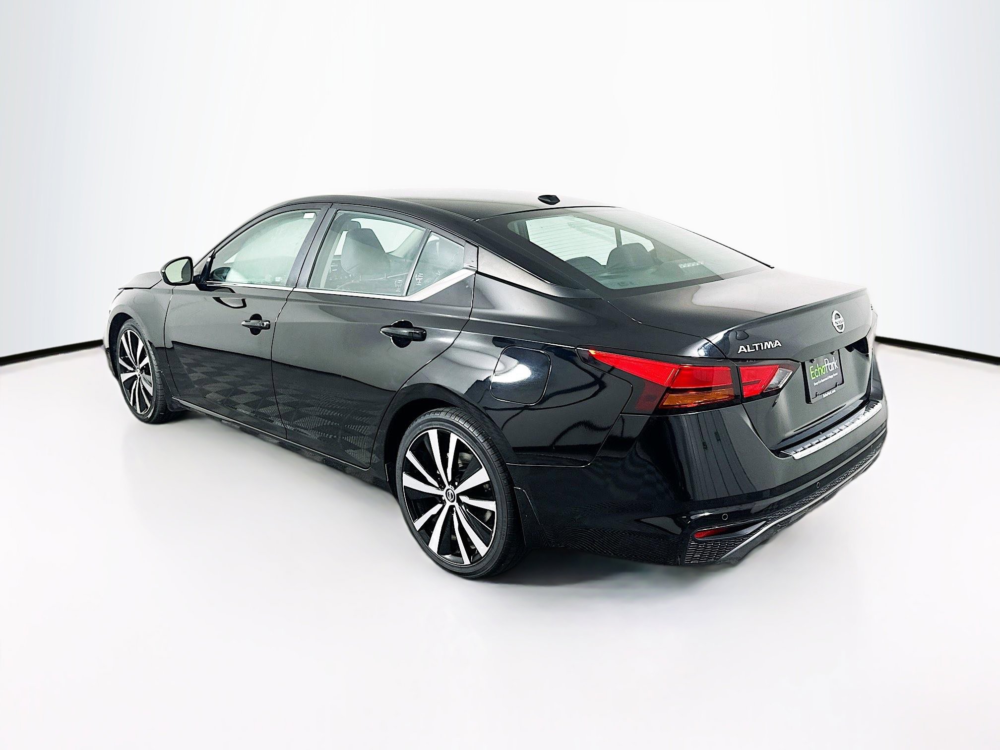 Used 2022 Nissan Altima 2.5 SR FWD image 5