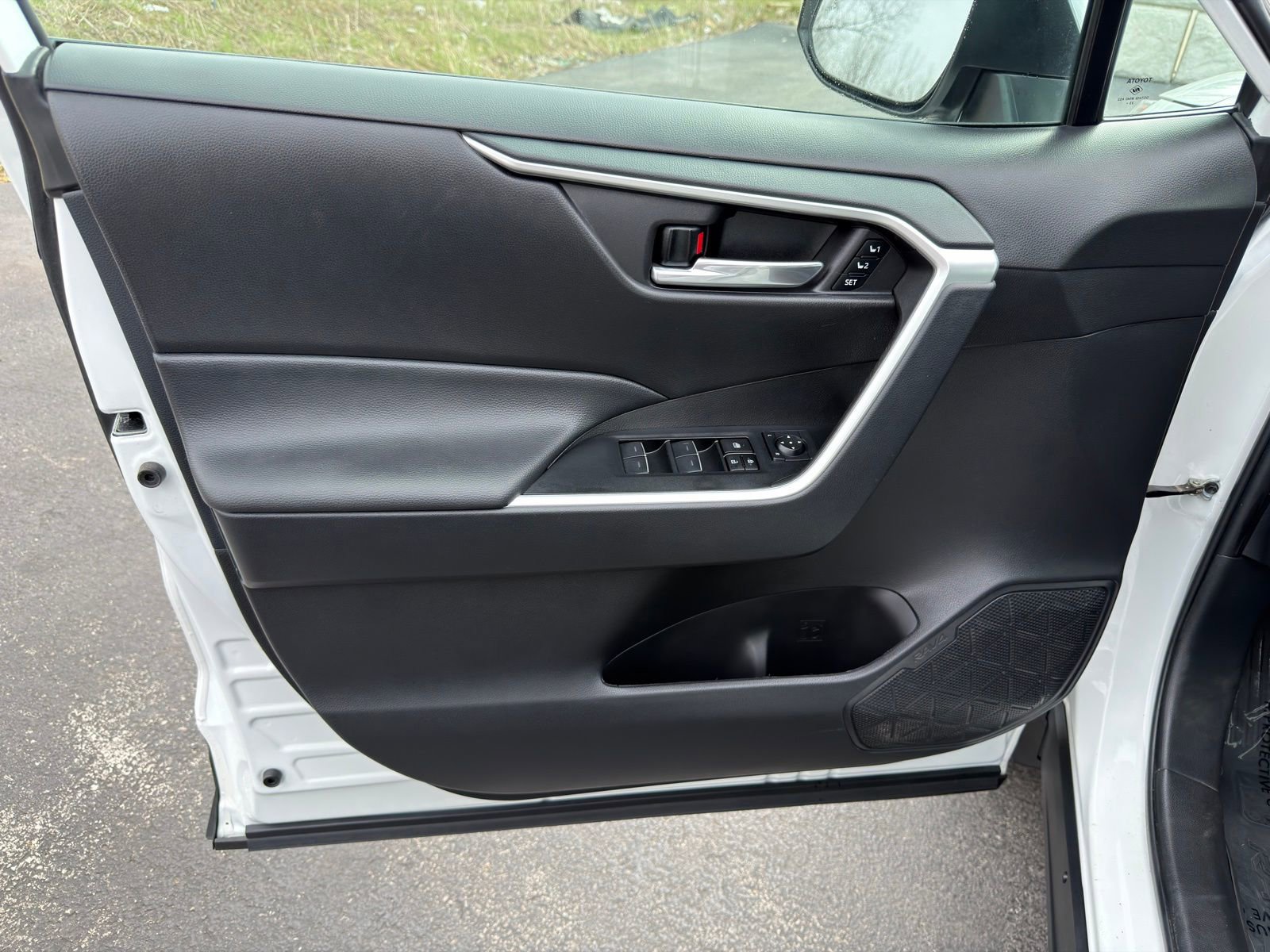 Used 2024 Toyota RAV4 XLE Premium w/ Weather Package image 14