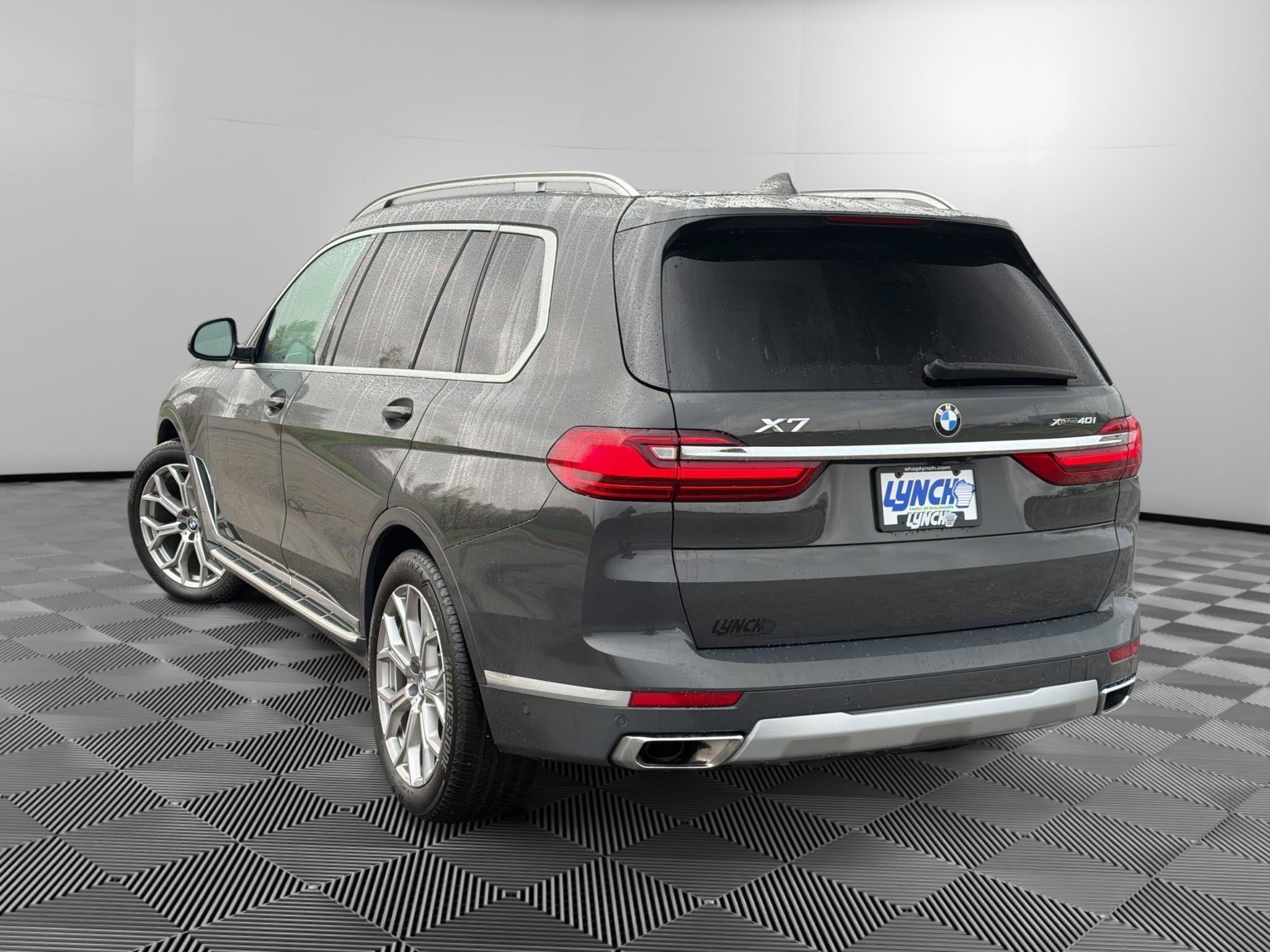 Used 2022 BMW X7 xDrive40i w/ Executive Package AWD/4WD image 2
