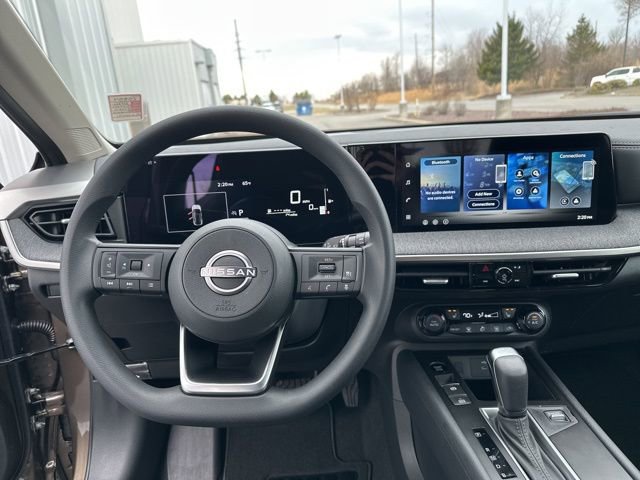 New 2026 Nissan Kicks SV w/ SV Premium Package FWD image 18