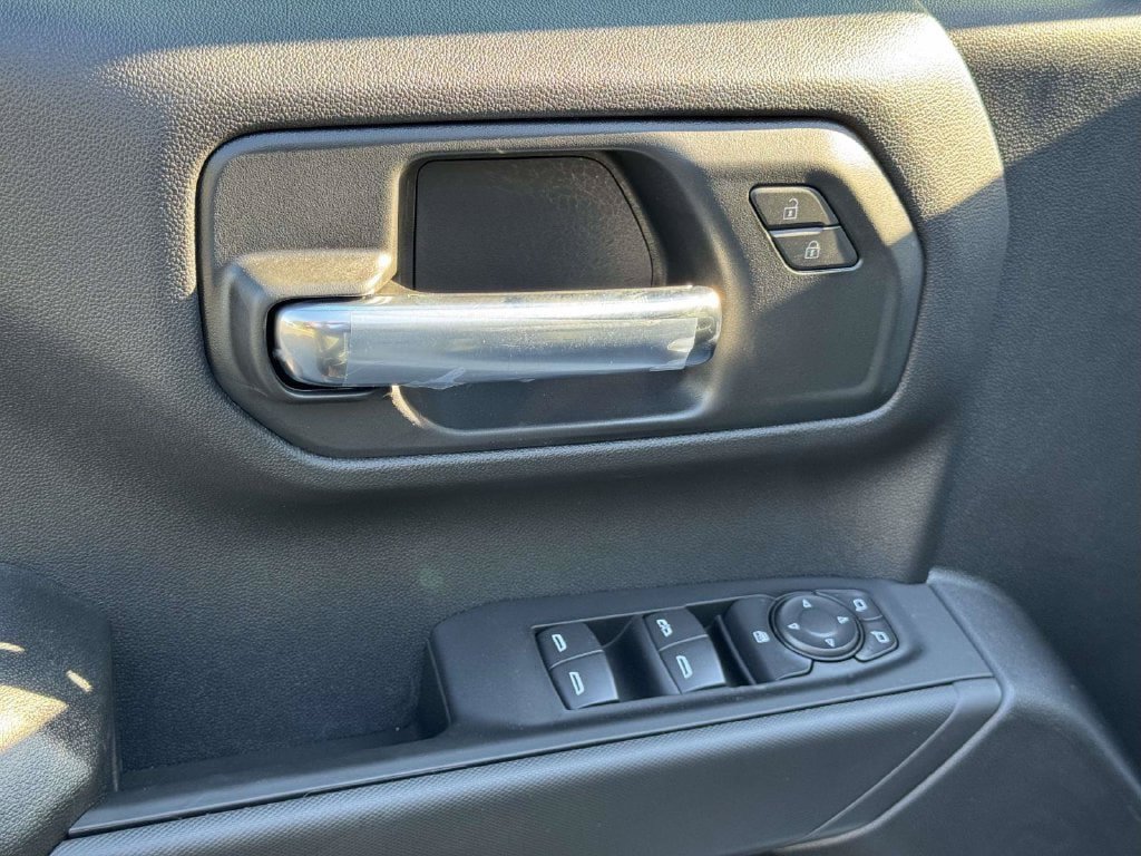 New 2026 Chevrolet Silverado 1500 Custom AWD/4WD image 18