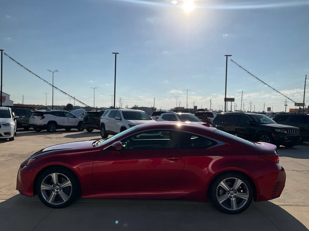 Used 2016 Lexus RC 200t w/ Premium Package RWD image 32