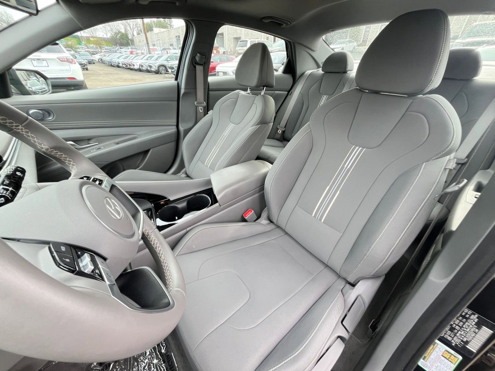 Used 2025 Hyundai Elantra SEL image 34