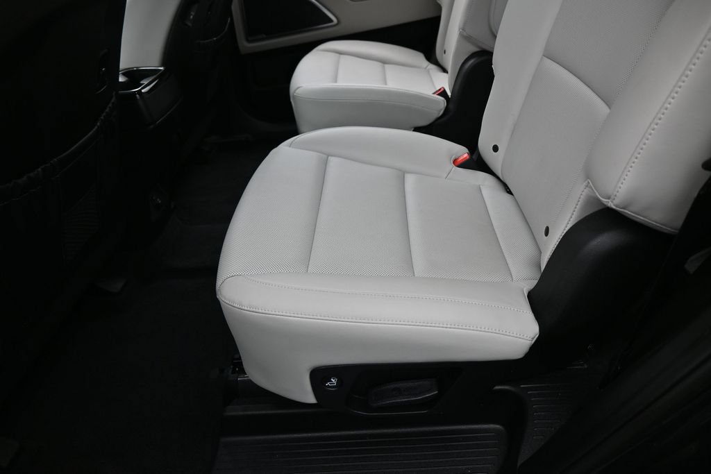 Used 2025 Kia Telluride S FWD image 34