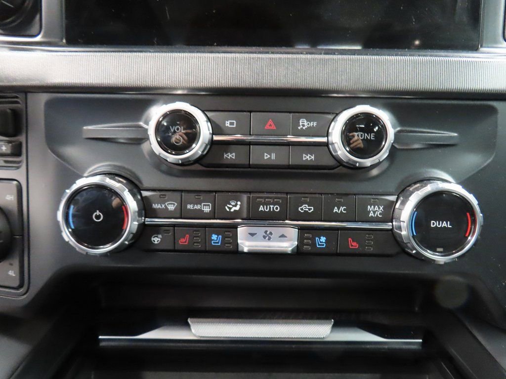 Used 2025 Ford F450 Platinum w/ FX4 Off-Road Package AWD/4WD image 52