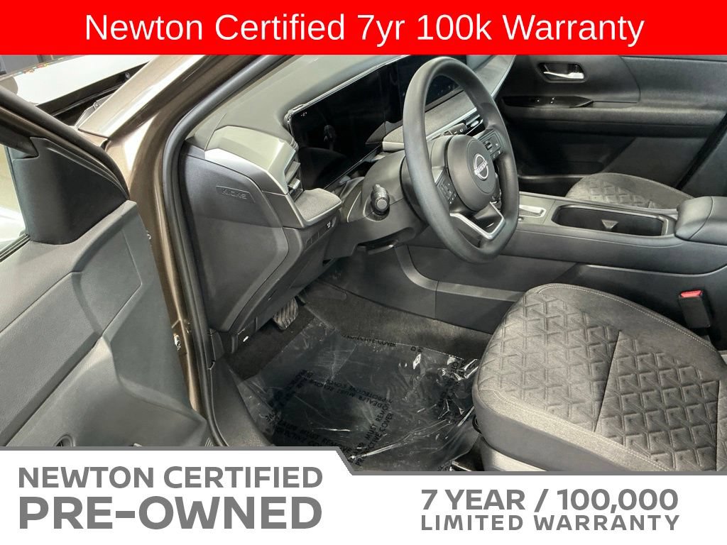 Used 2025 Nissan Kicks SV FWD image 7