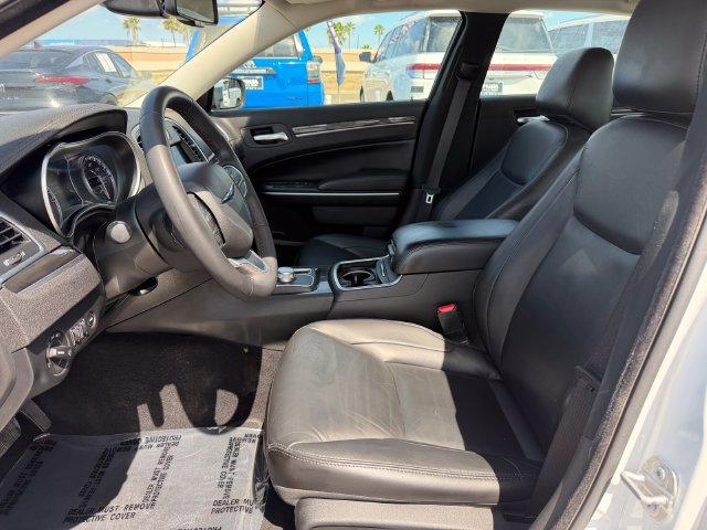 Used 2022 Chrysler 300 Touring L RWD image 12