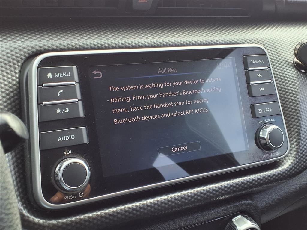 Used 2018 Nissan Kicks SV image 6