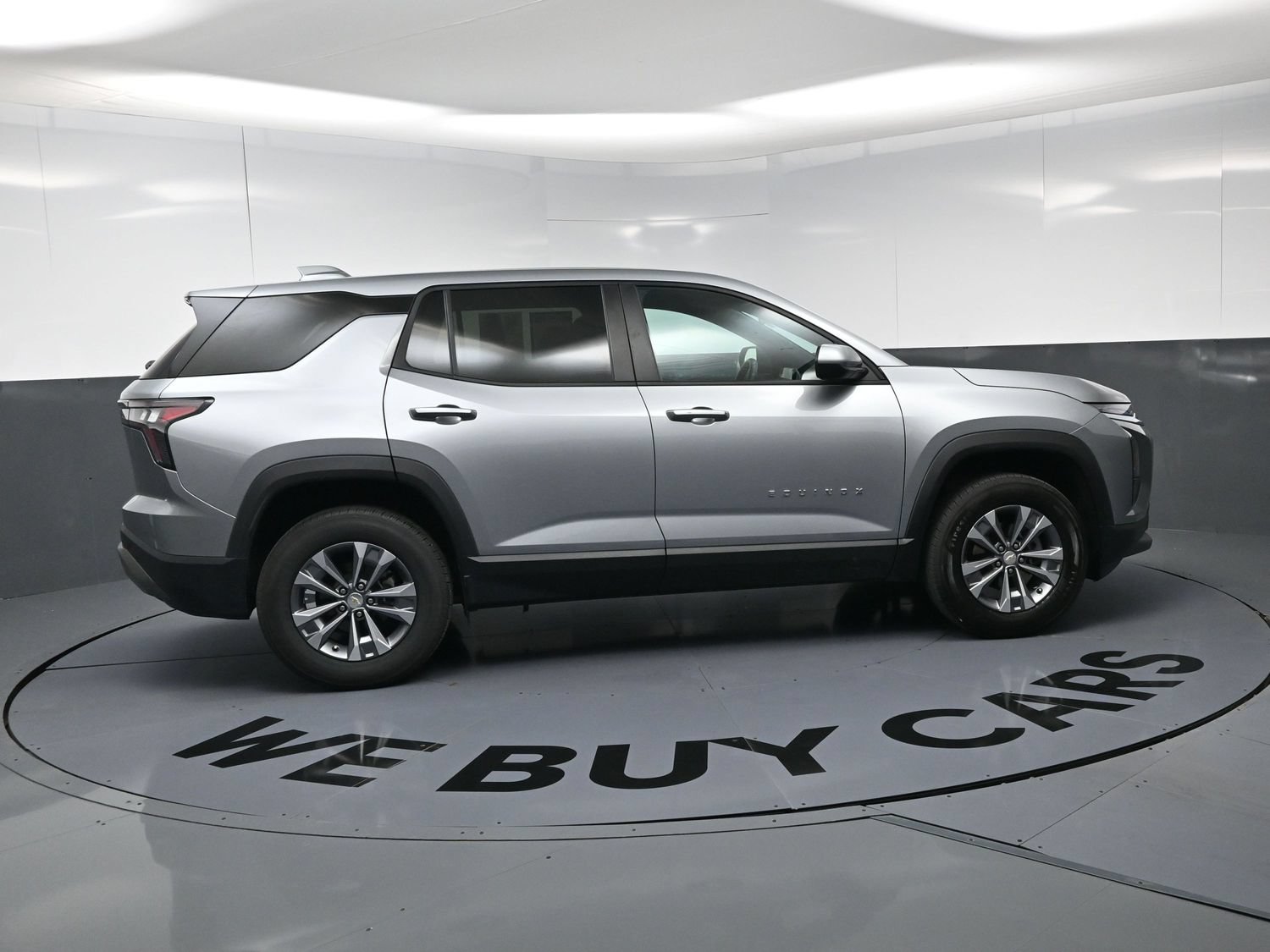 Used 2026 Chevrolet Equinox LT FWD image 10