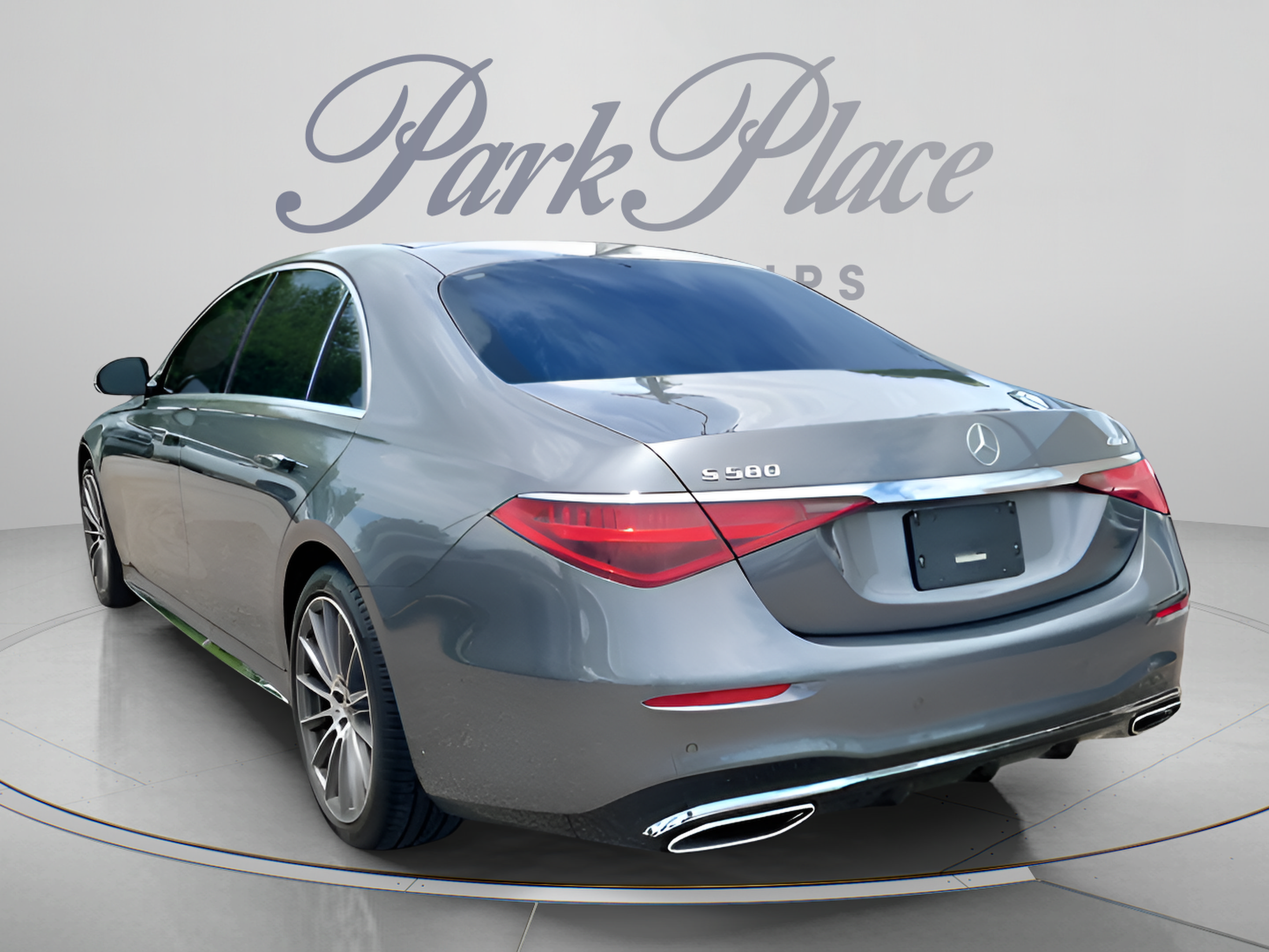 Used 2026 Mercedes-Benz S 580 4MATIC Sedan image 2