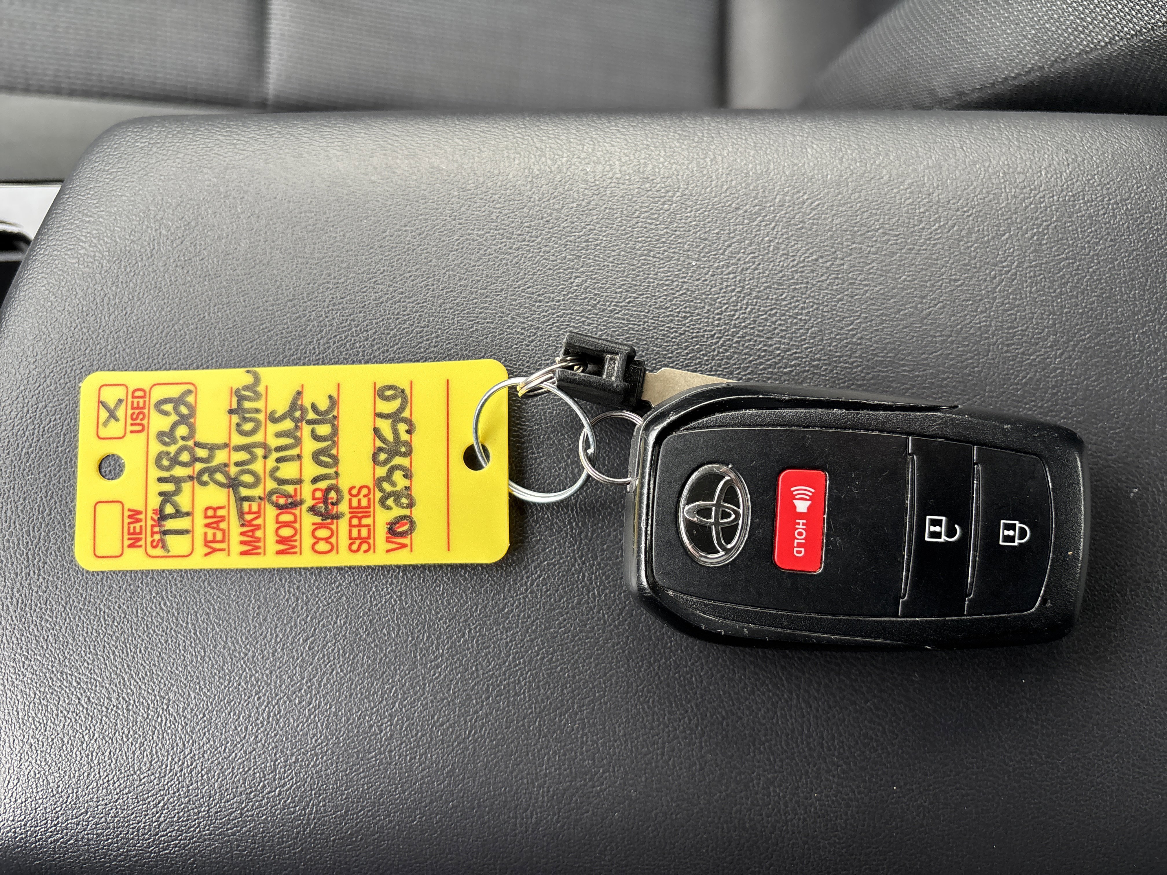 Used 2024 Toyota Prius LE image 28
