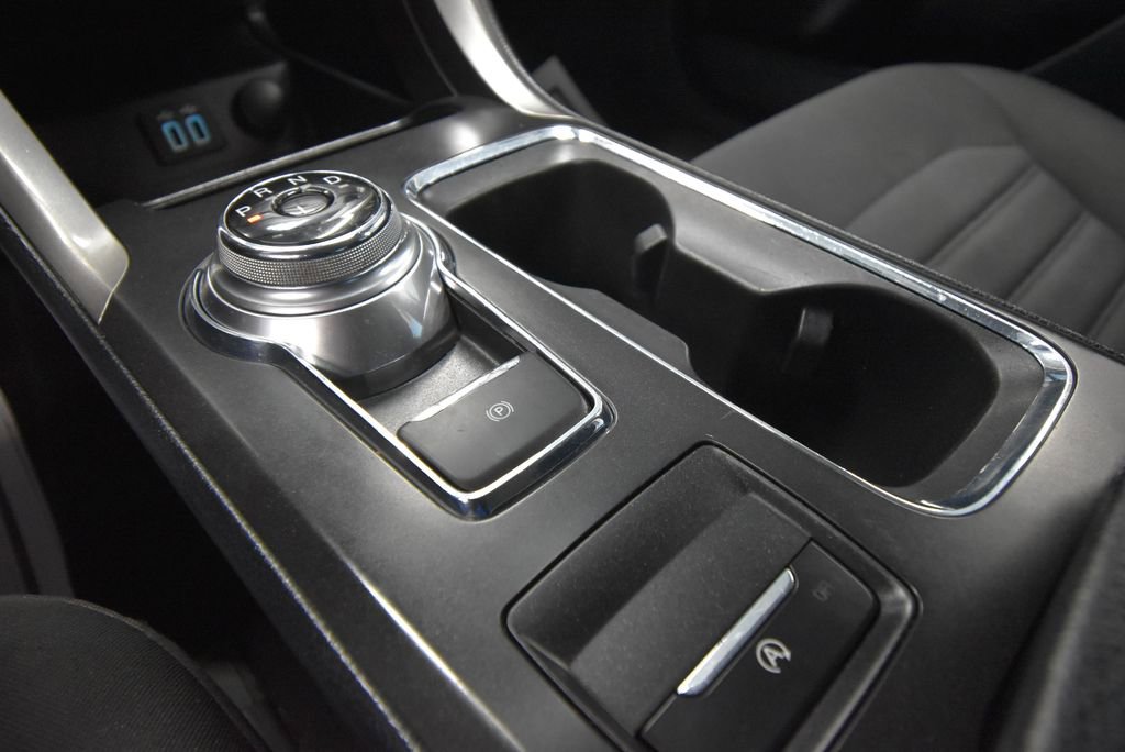 Used 2019 Ford Fusion SE image 20
