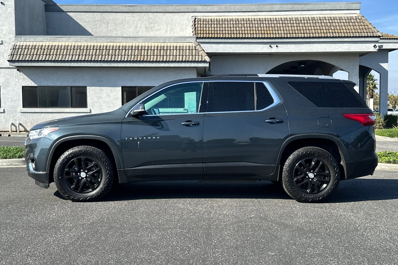 Used 2018 Chevrolet Traverse LT image 7