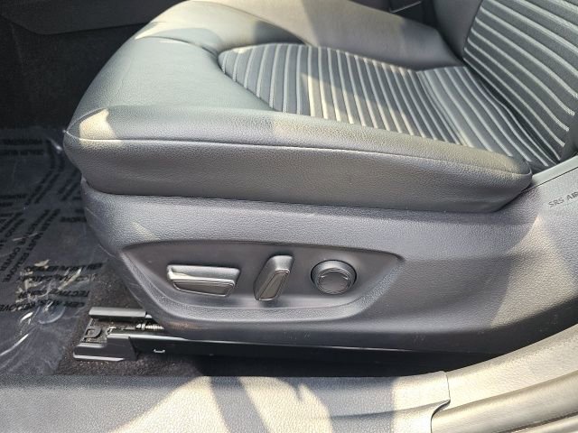 Used 2024 Toyota Camry SE image 22