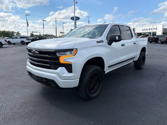 Used 2024 Chevrolet Silverado 1500 High Country w/ Technology Package AWD/4WD image 15
