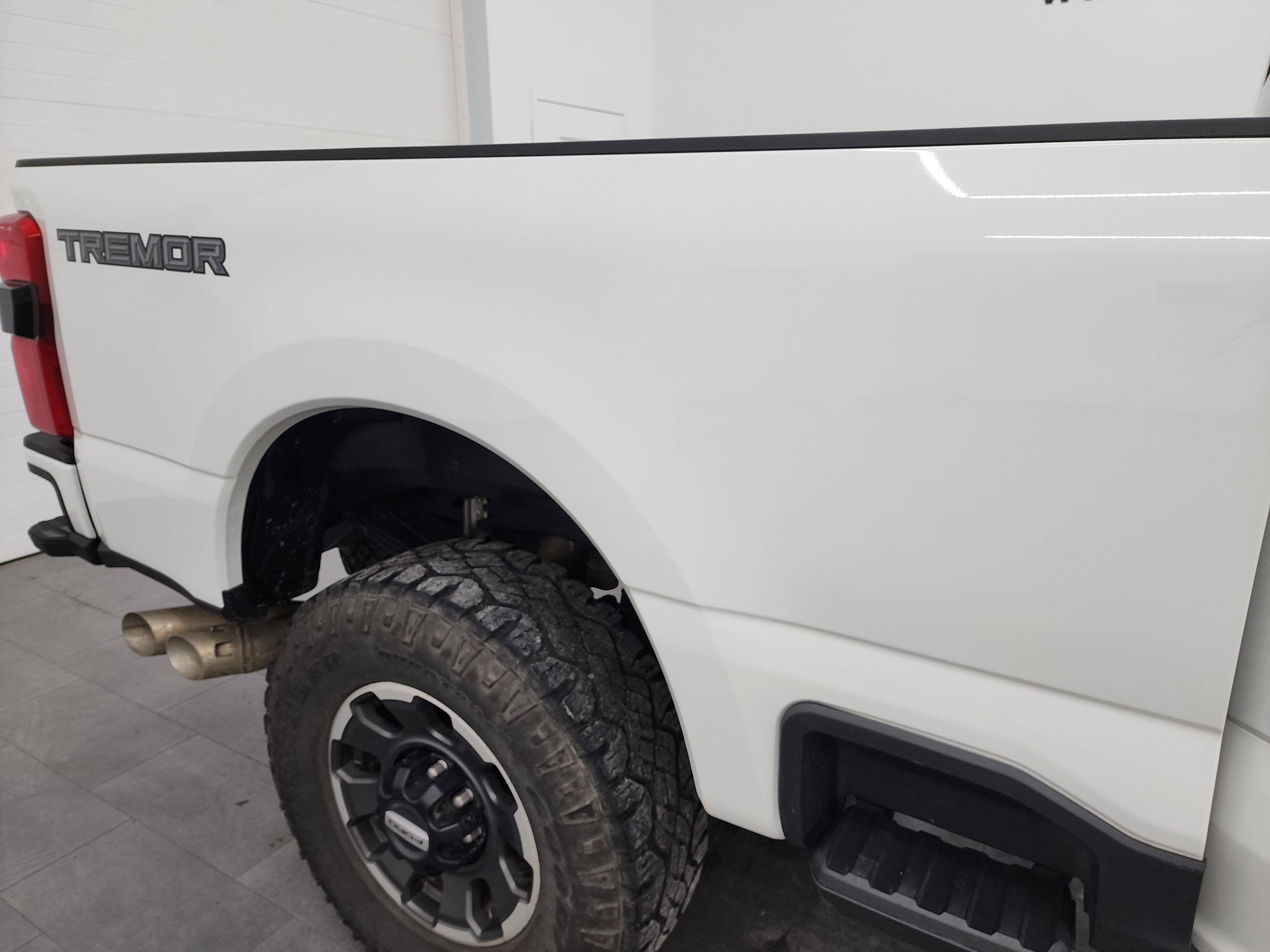 Used 2024 Ford F350 Lariat w/ Lariat Ultimate Package image 27