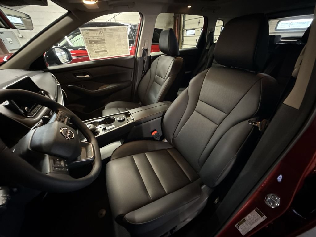 New 2026 Nissan Rogue Dark Armor AWD/4WD image 13