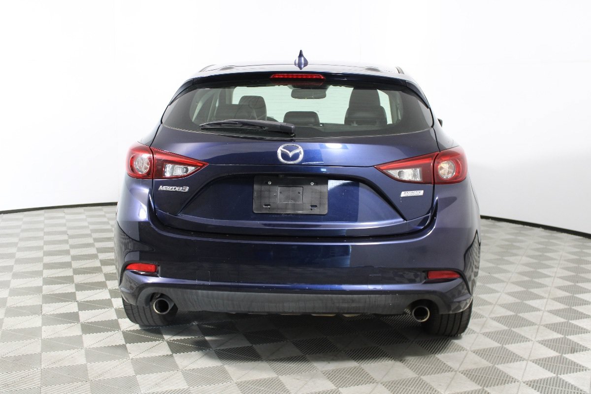 Used 2018 MAZDA MAZDA3 Grand Touring w/ Premium Equipment Package FWD image 5