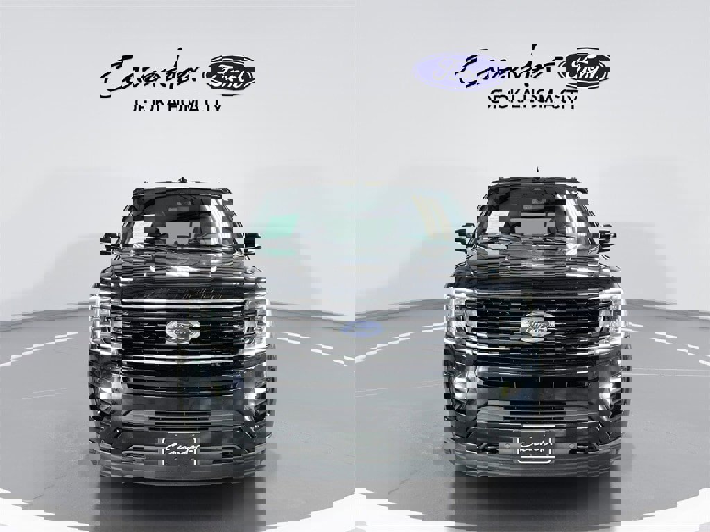 Used 2021 Ford Expedition Limited image 3