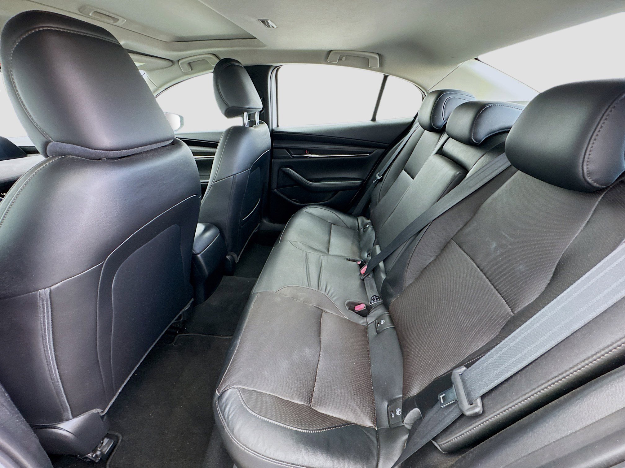 Used 2019 MAZDA MAZDA3 Sedan w/ Premium Package FWD image 16