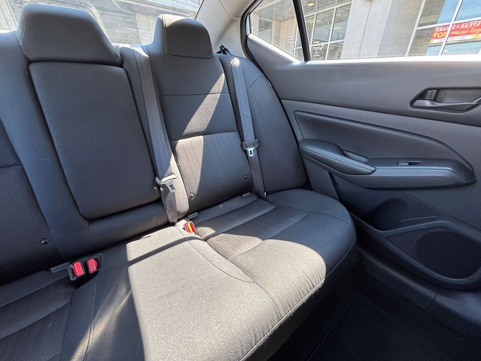 Used 2025 Nissan Altima 2.5 SV FWD image 37