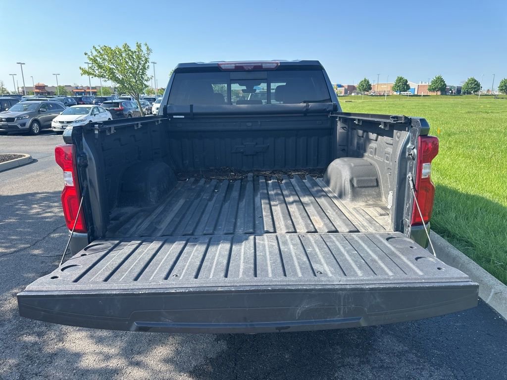 Used 2020 Chevrolet Silverado 1500 LTZ w/ LTZ Premium Package AWD/4WD image 11