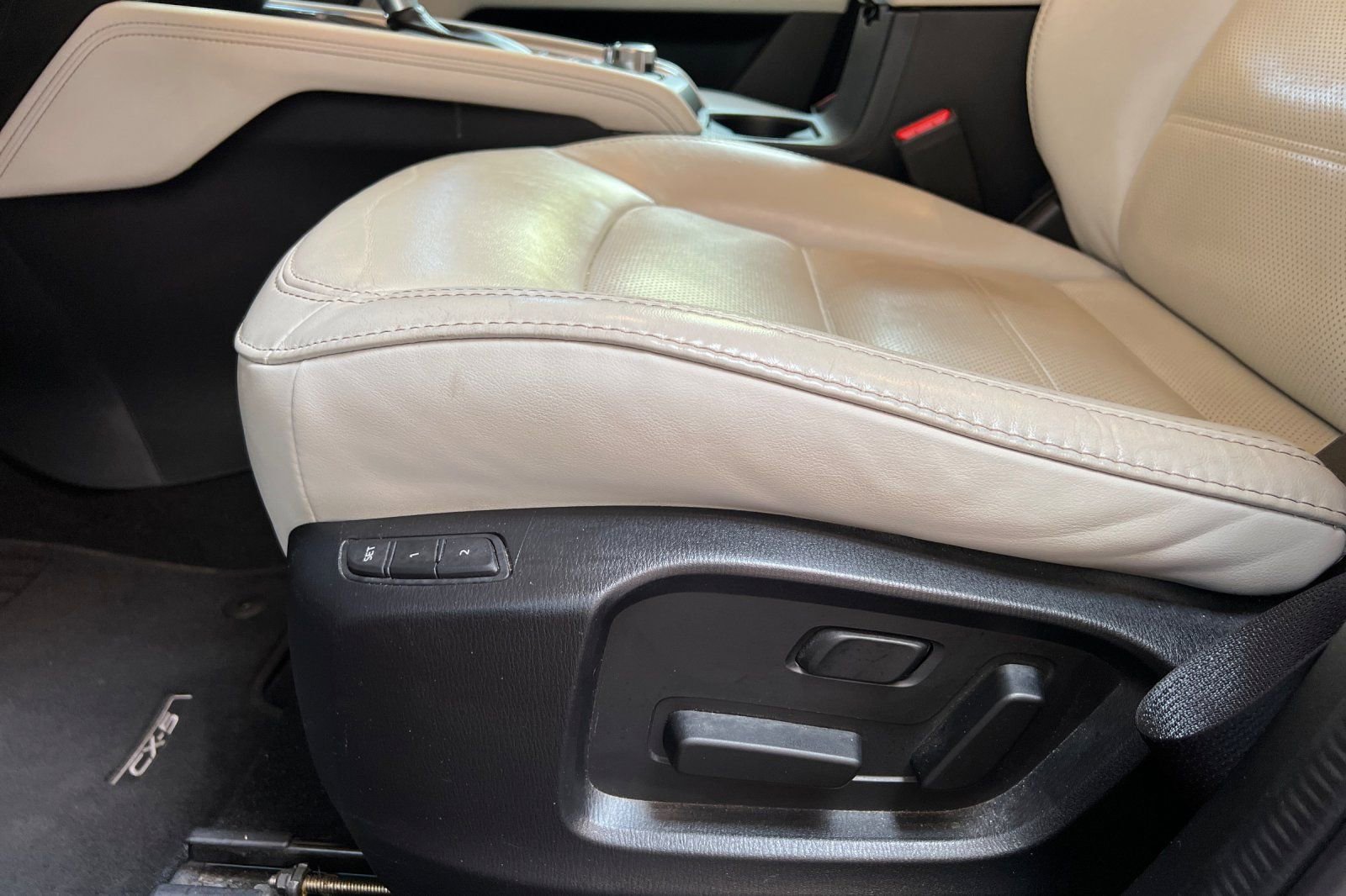 Used 2018 MAZDA CX-5 Grand Touring w/ Premium Package image 15