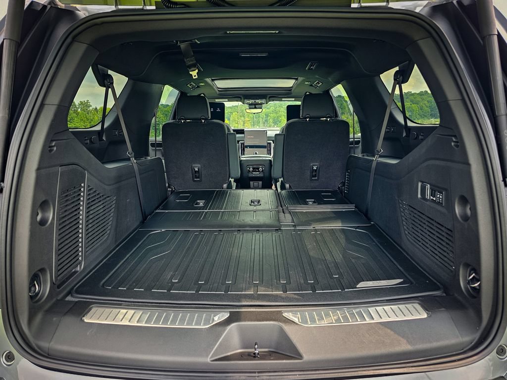 New 2026 GMC Yukon XL AT4 w/ AT4 Premium Plus Package AWD/4WD image 43