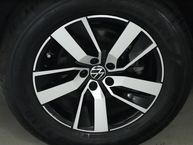 Used 2023 Volkswagen Atlas SE image 12