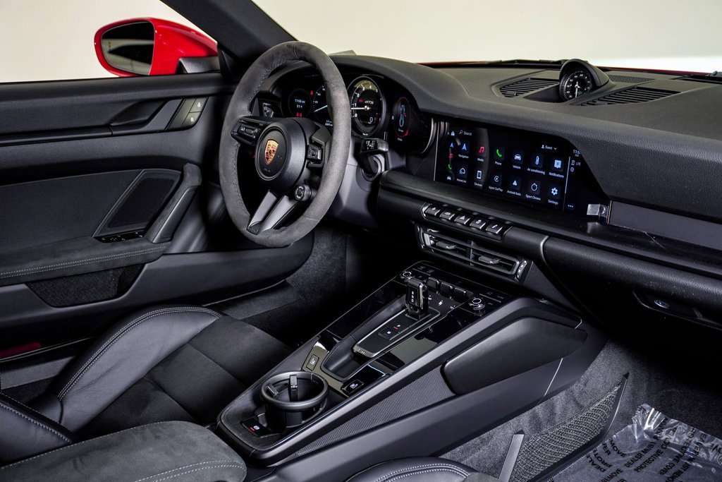 Certified 2024 Porsche 911 Carrera GTS image 14