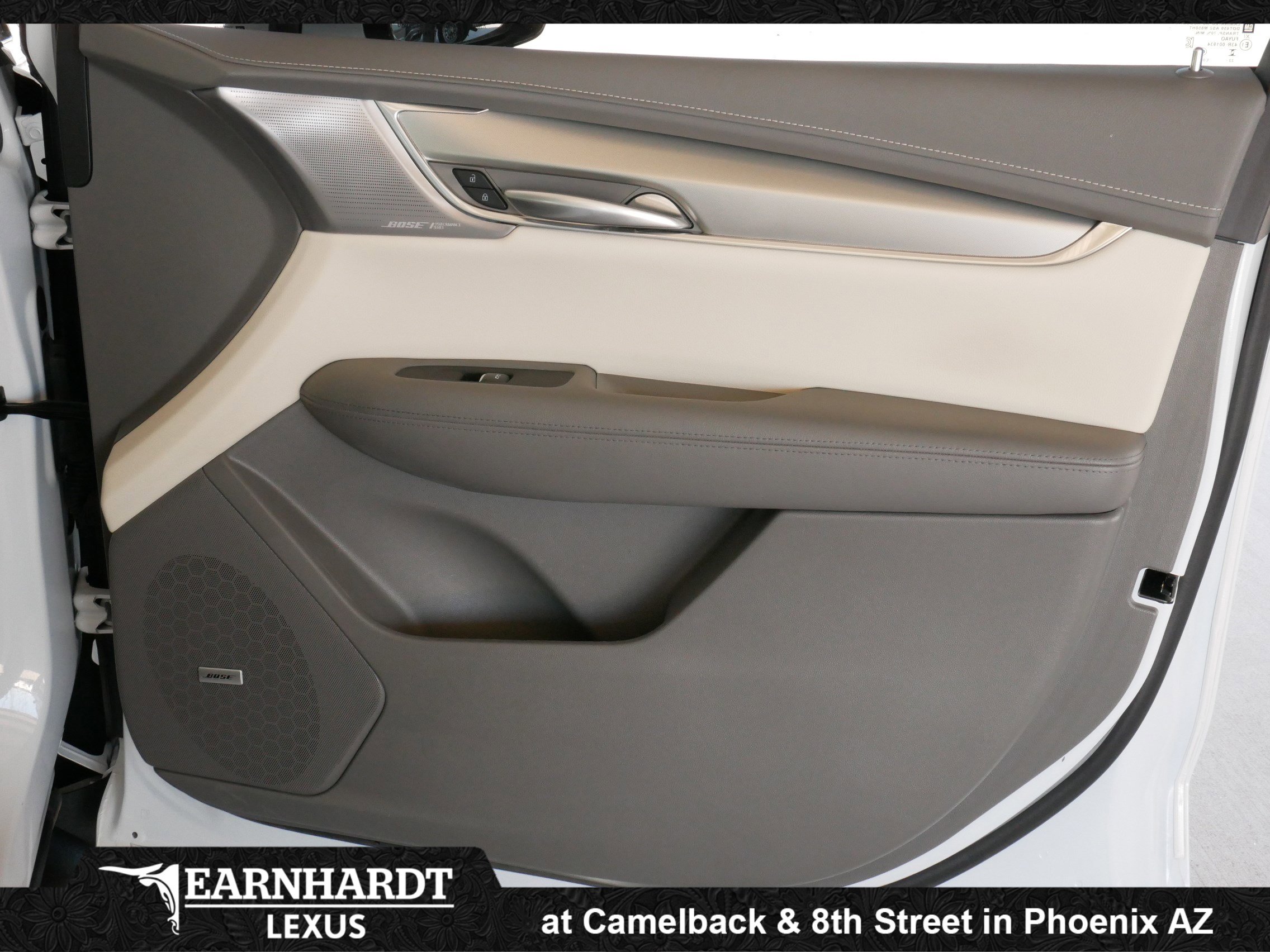 Used 2024 Cadillac XT5 Premium Luxury w/ Technology Package image 12