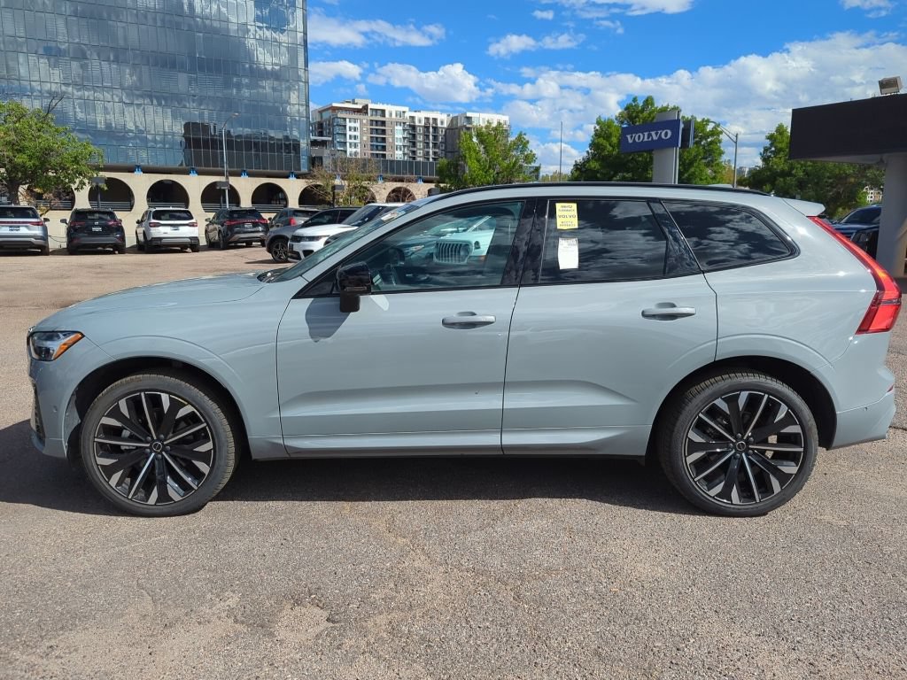 Used 2026 Volvo XC60 B5 Ultra AWD/4WD image 4