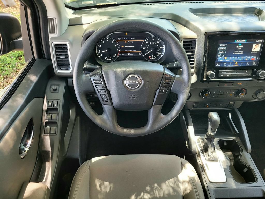 Used 2022 Nissan Frontier SV w/ Technology Package AWD/4WD image 11
