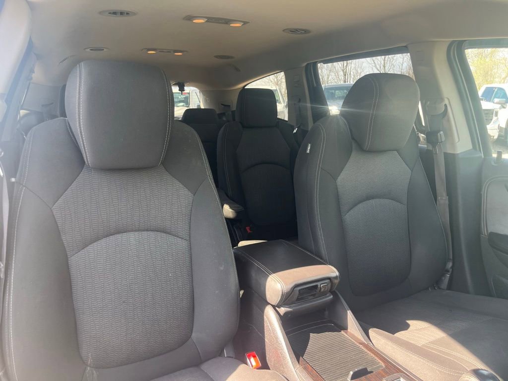 Used 2015 Chevrolet Traverse LT w/ Style and Technology Package AWD/4WD image 37