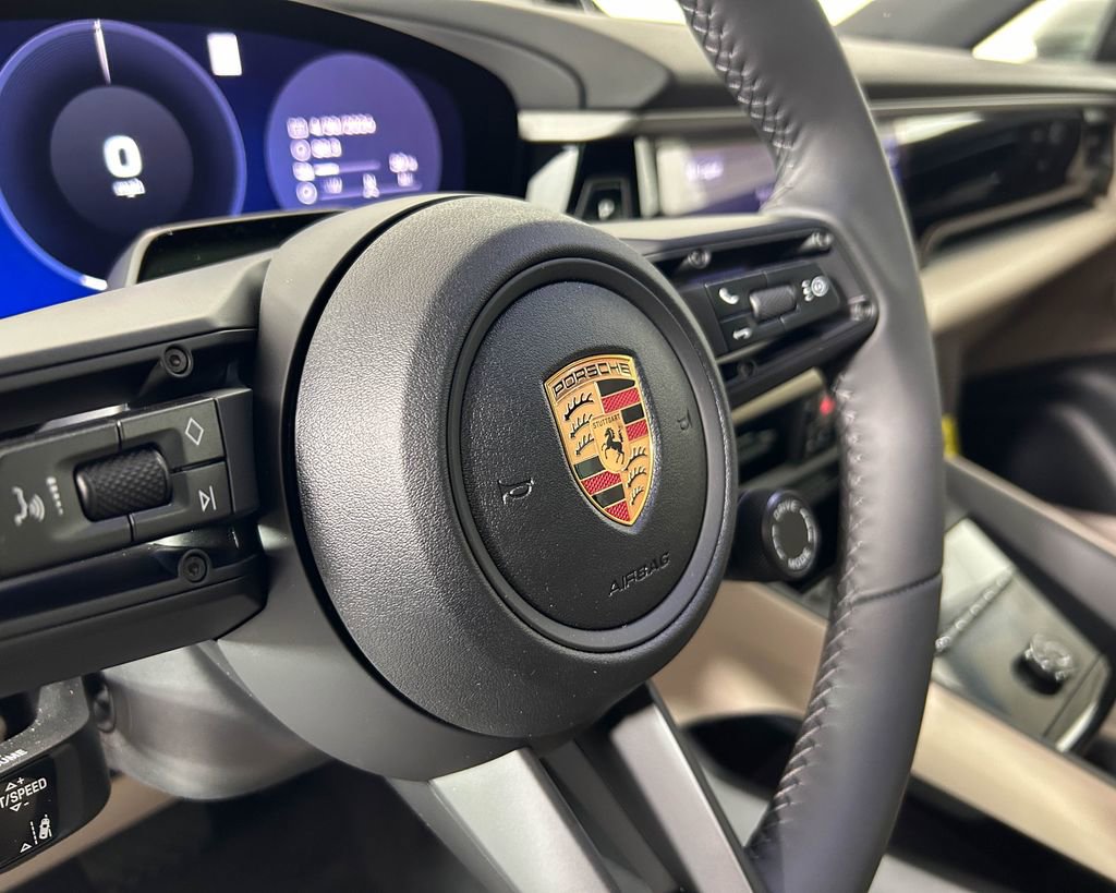 New 2026 Porsche Macan 4 Electric AWD/4WD image 18