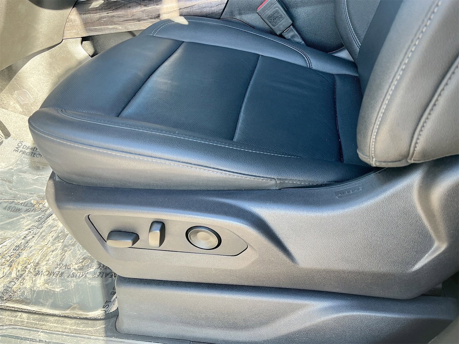 Used 2024 Chevrolet Silverado 1500 LTZ w/ Technology Package image 20