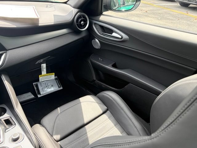 New 2026 Alfa Romeo Giulia AWD image 43