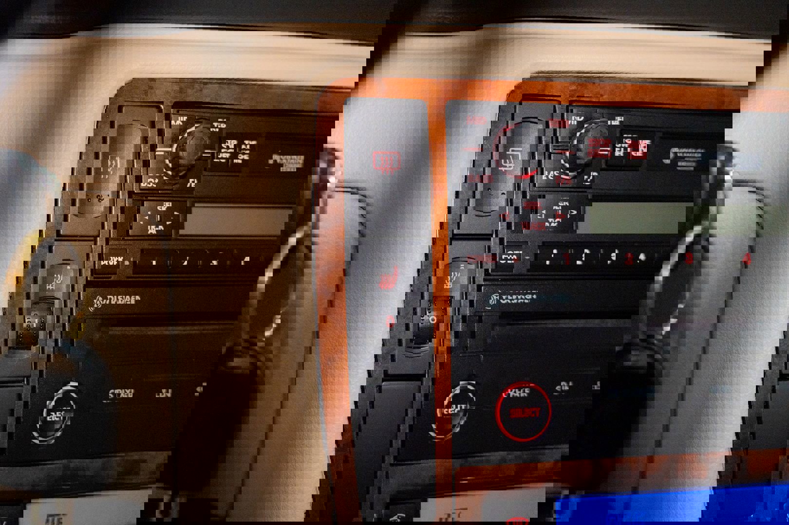 Used 2002 Volkswagen Passat GLX image 36