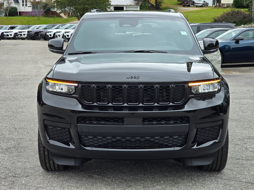 New 2025 Jeep Grand Cherokee L Altitude image 16