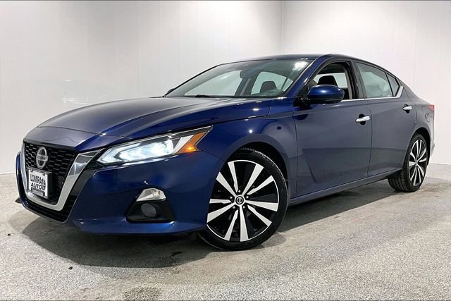 Used 2019 Nissan Altima 2.5 Platinum image 3