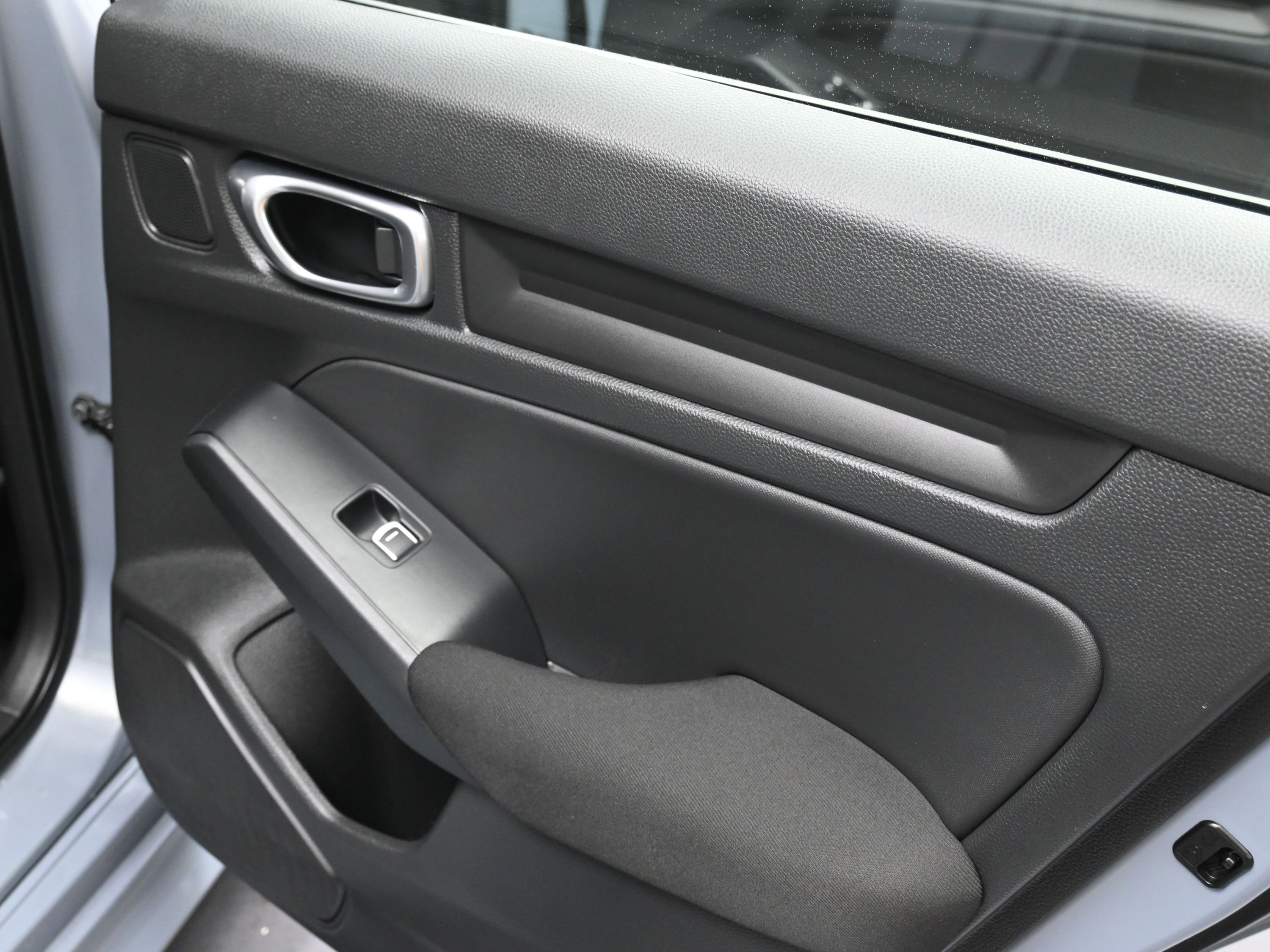 Used 2023 Honda Civic Sport image 27