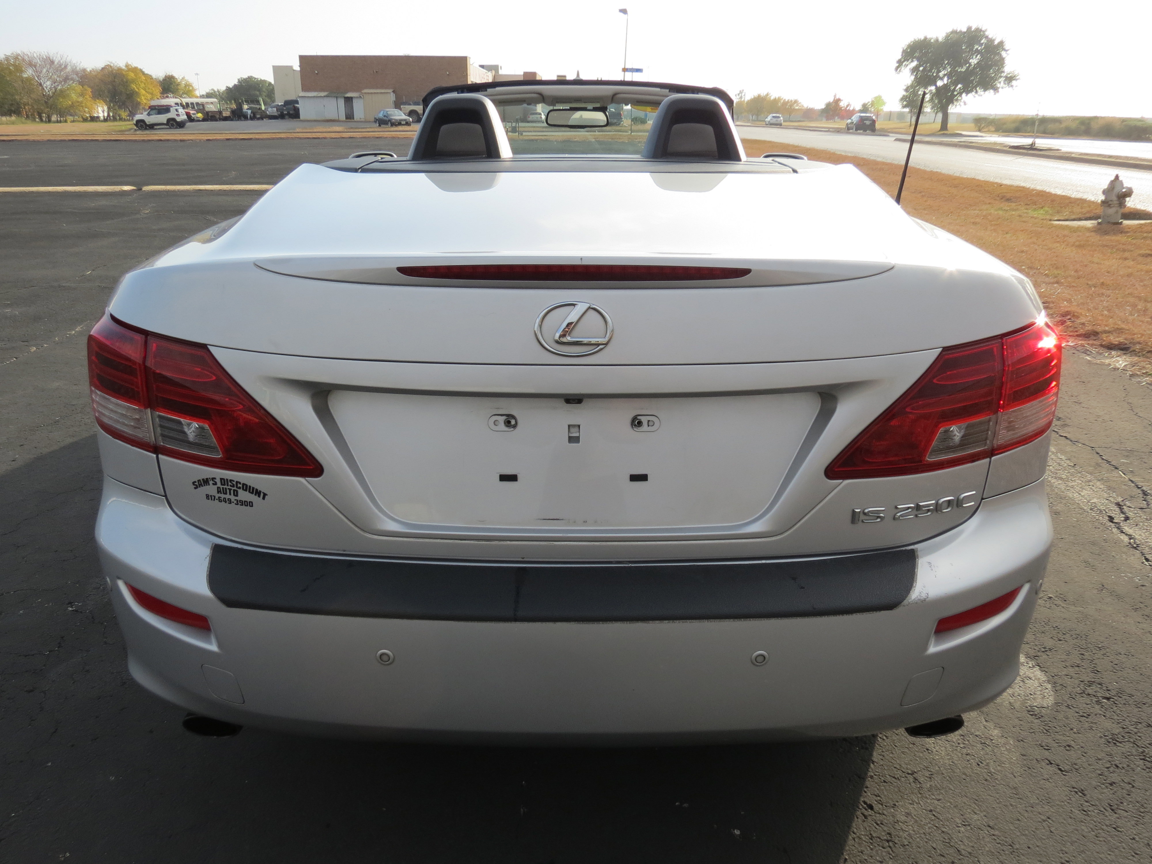 Used 2012 Lexus IS 250C image 8