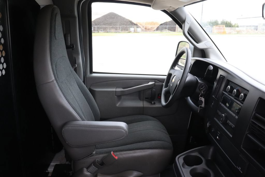 Used 2024 Chevrolet Express 2500 w/ Driver Convenience Package RWD image 11