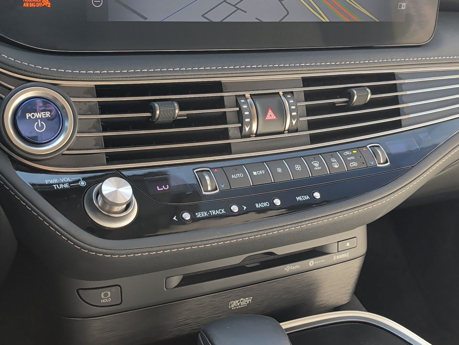 Certified 2022 Lexus LS 500h AWD w/ Luxury Package image 20
