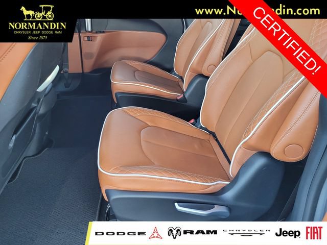 Certified 2024 Chrysler Pacifica Pinnacle FWD image 16
