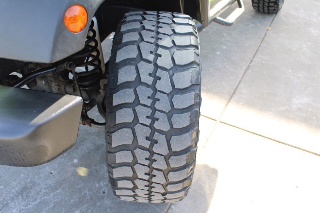 Used 2017 Jeep Wrangler Unlimited Sport w/ LED Lighting Group image 11