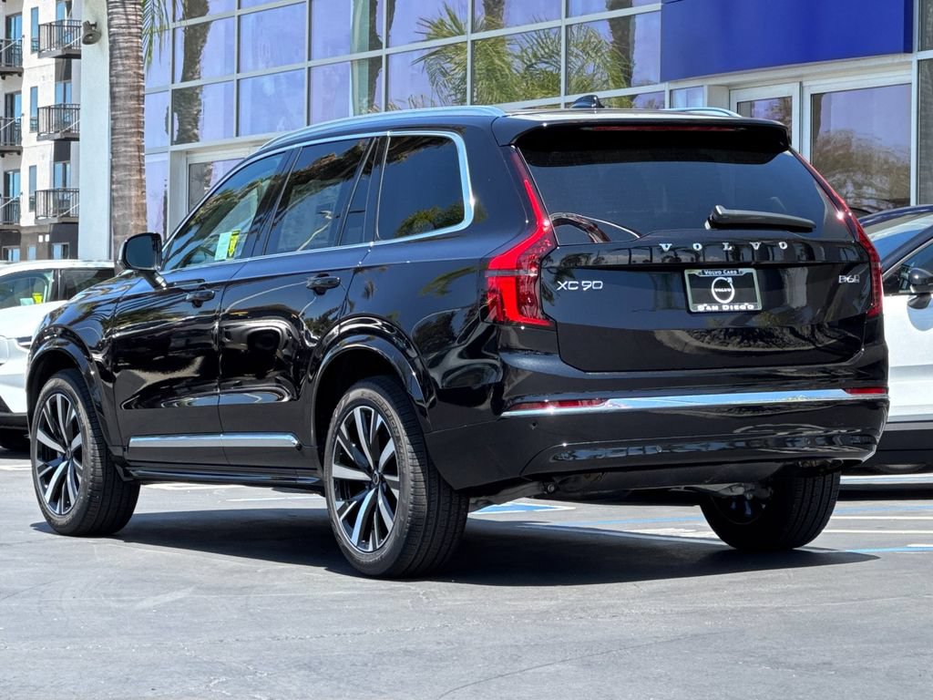 New 2026 Volvo XC90 B6 Core AWD/4WD image 3