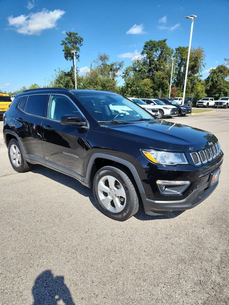 Used 2018 Jeep Compass Latitude w/ Popular Equipment Group AWD/4WD image 21