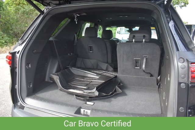 Certified 2023 Chevrolet Traverse LT w/ Midnight/Sport Edition AWD/4WD image 19